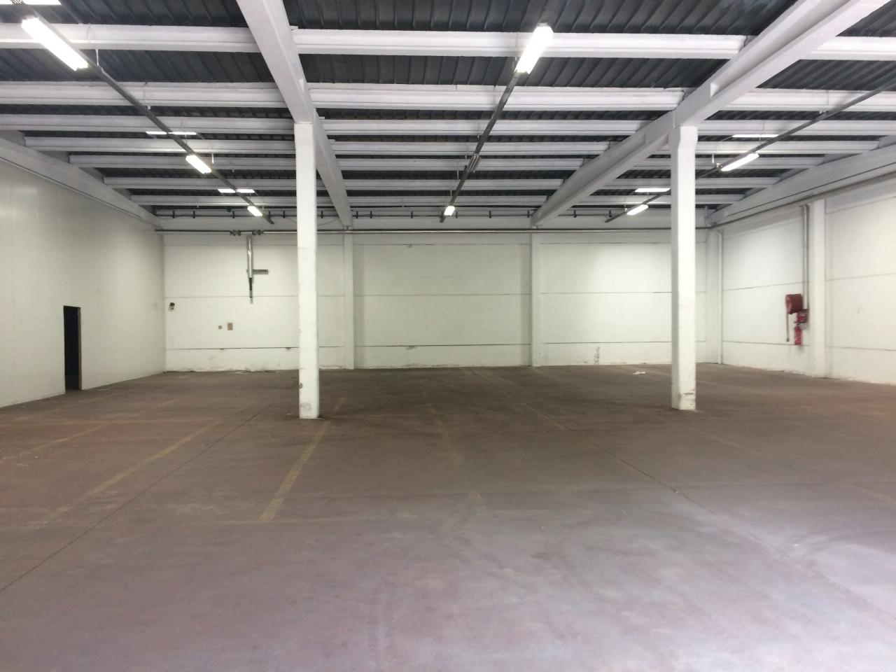 Local d'activité Neuville-en-Ferrain 588m² Location local d'activité Neuville-en-Ferrain Nord OLACT2427553 1